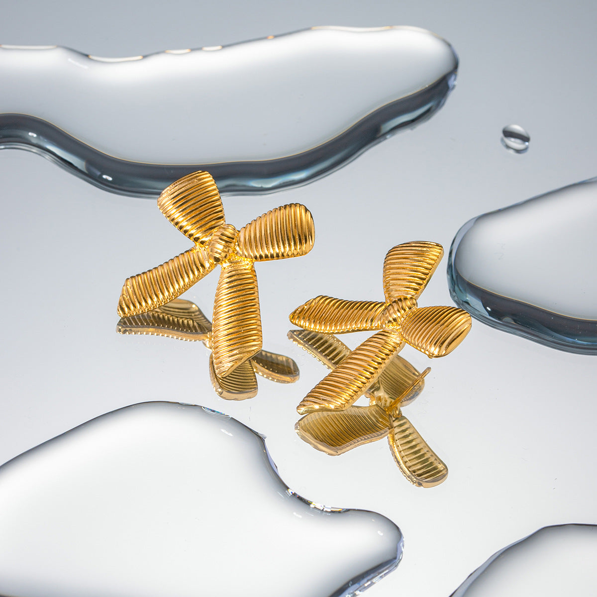 Caroline Gold Earrings Brand: aeac