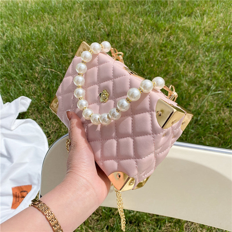 New Ladies Diamond Chain Bag Pearl Portable Diagonal Small Square Bag Brand: aeac