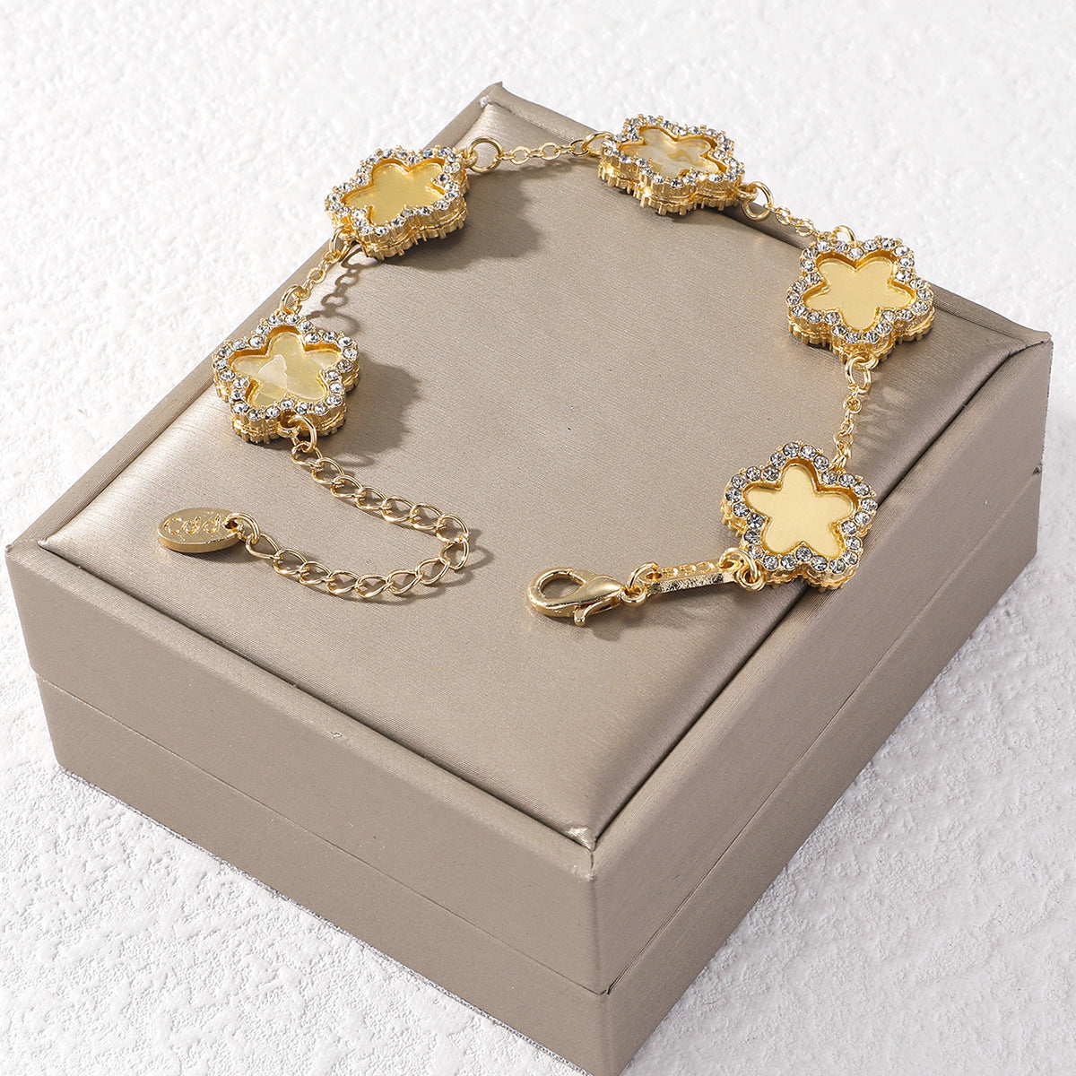 Diamond Star Petal Bracelet – Elegant Fashion Temperament Jewelry for Women Brand: aeac