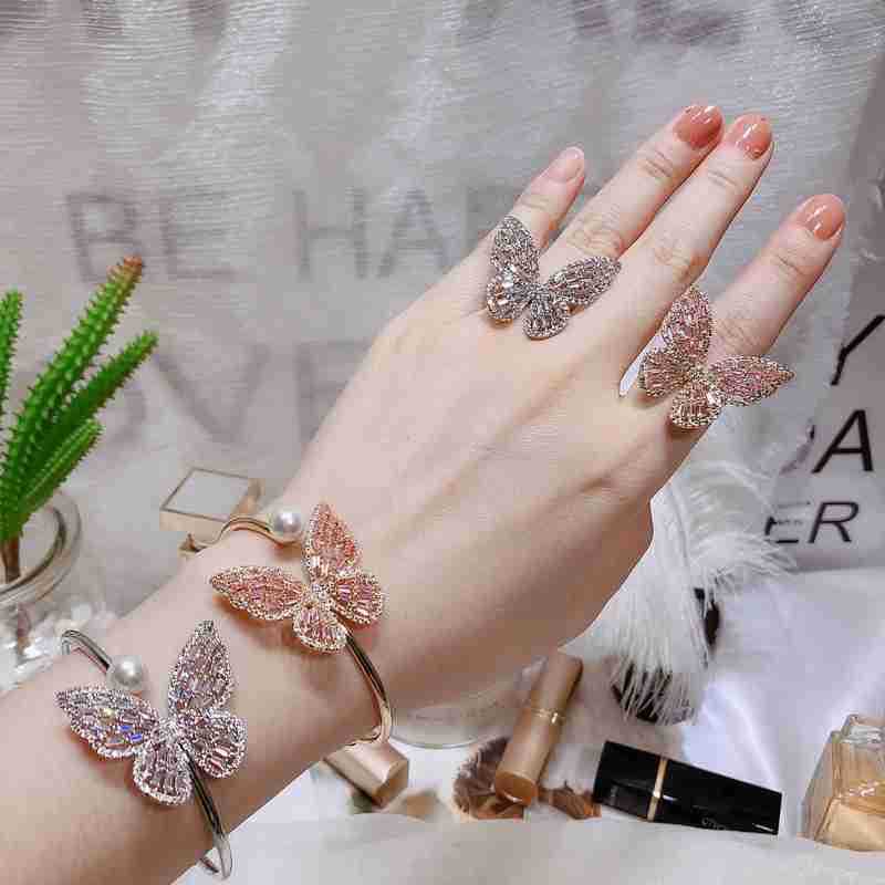 Women's Fashion Hollowed-out Vintage Bracelet Brand: aeac