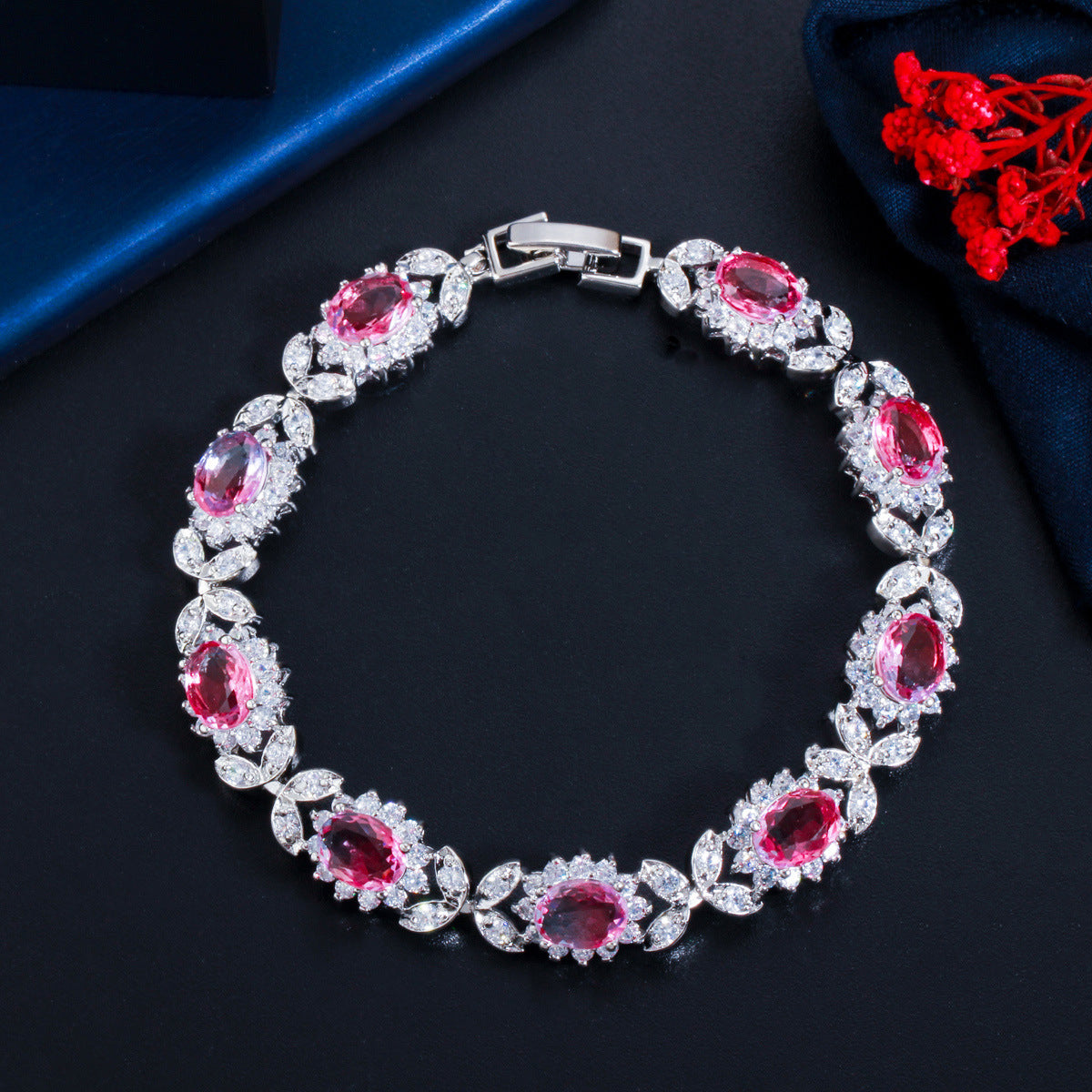 Copper Inlaid Zircon Full Diamond Bracelet Brand: aeac