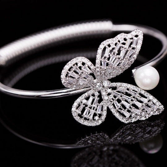Women's Fashion Hollowed-out Vintage Bracelet Brand: aeac