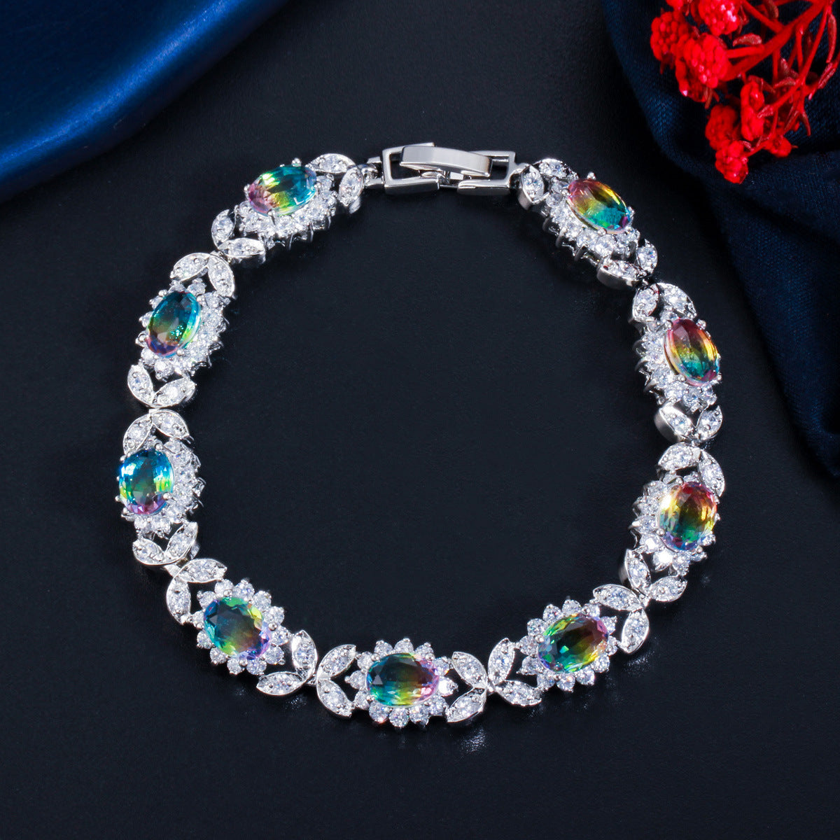 Copper Inlaid Zircon Full Diamond Bracelet Brand: aeac