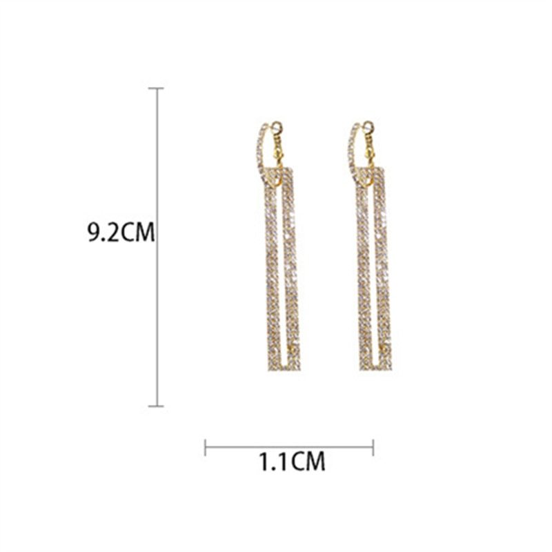 Long square hypoallergenic diamond earrings Brand: aeac