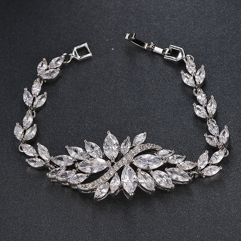 Ice Linghua Zircon Dinner Bracelet Brand: aeac