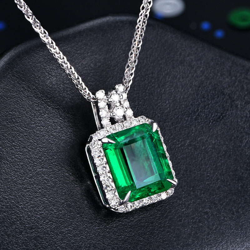 Grandmother Green Diamond Zircon Pendant Necklace Jewelry Brand: aeac