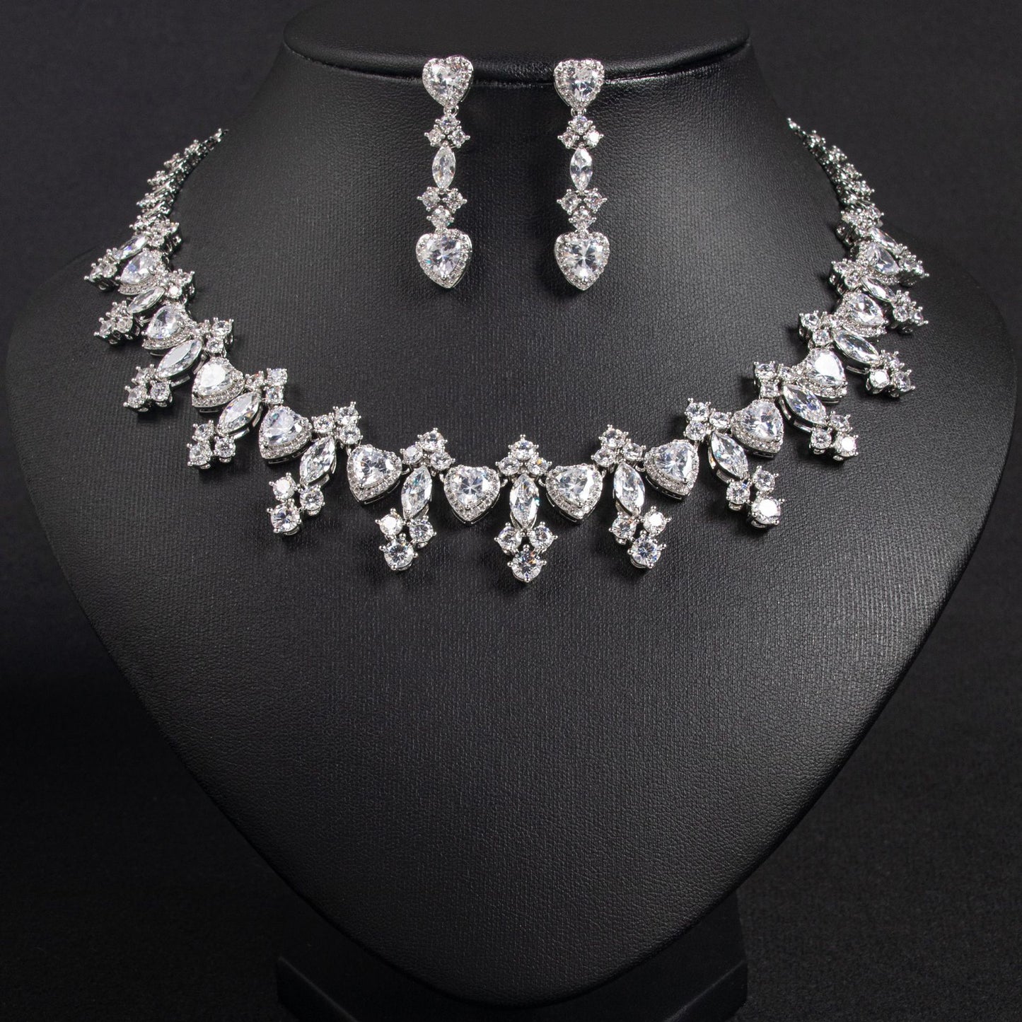 Fashionable Personalized And Creative Necklace And Earrings For Women Brand: aeac