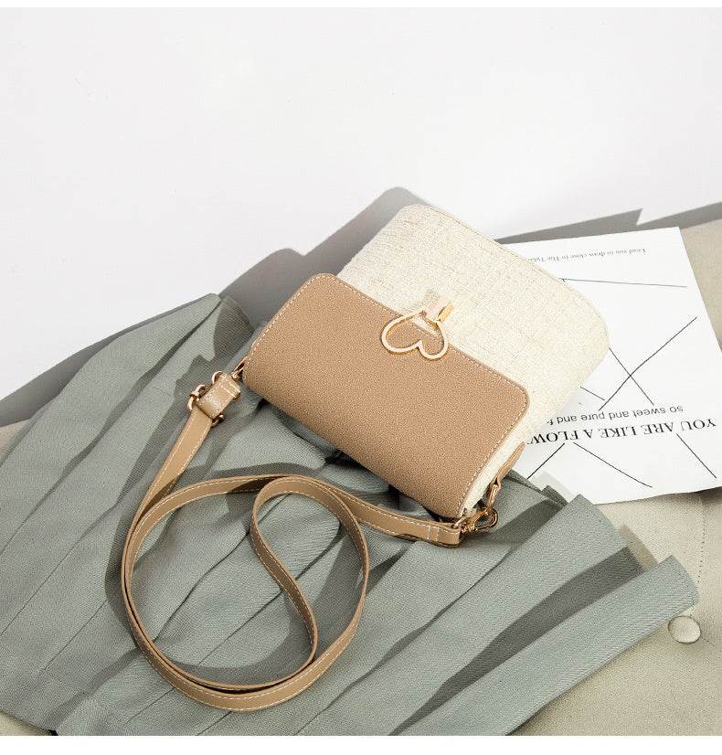 The New Trendy Wild One-shoulder Messenger Bag Fashion Brand: aeac