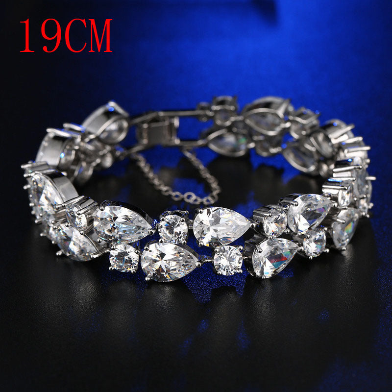 Golden Pleated Transparent Cubic Zircon Bracelet Bracelet Bridal Gift Brand: aeac