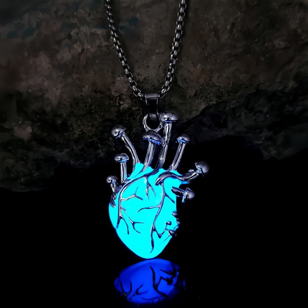 Zinc Alloy Luminous Heart Pendant Necklace Brand: aeac