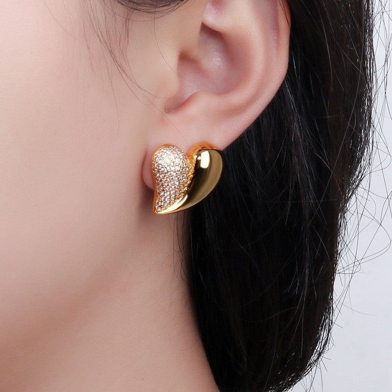 New Fashion Diamond Love Heart Stud Earrings Women's High Sense Brand: aeac