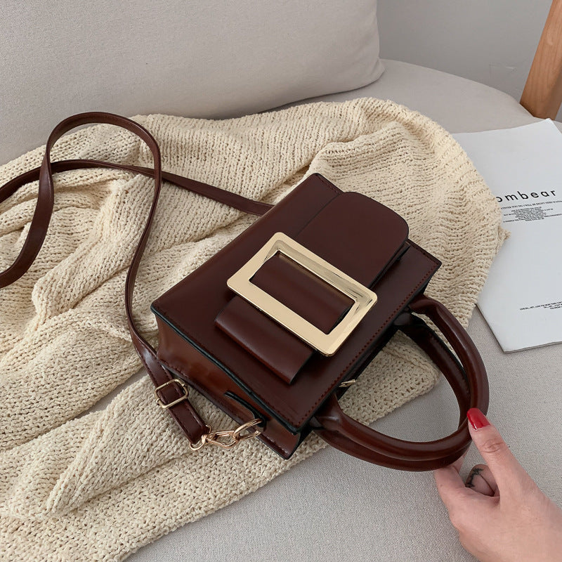 New pu all-match fashion one-shoulder messenger bag Brand: aeac