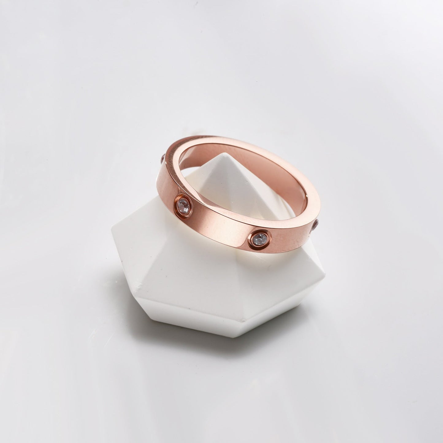 Love Diamond-Studded Titanium Steel Couple Ring Brand: aeac
