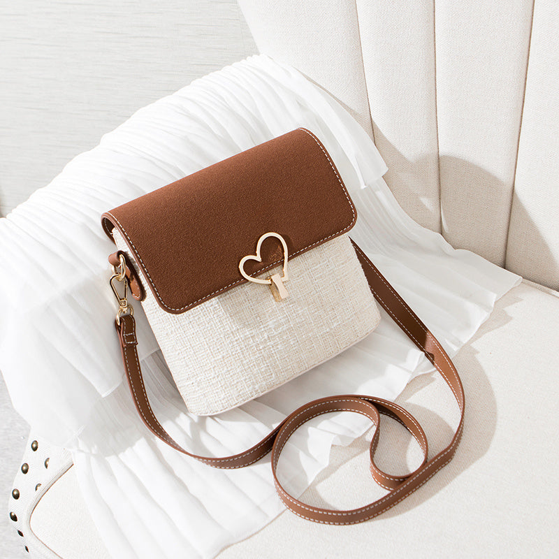 The New Trendy Wild One-shoulder Messenger Bag Fashion Brand: aeac