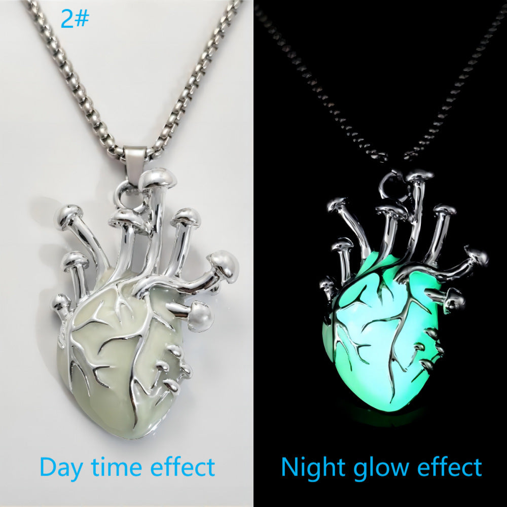 Zinc Alloy Luminous Heart Pendant Necklace Brand: aeac
