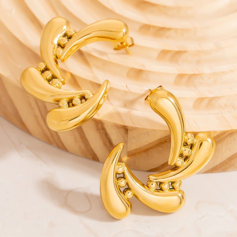 European And American Titanium Steel Ear Studs Light Luxury High-grade Dripping Oil Brand: aeac