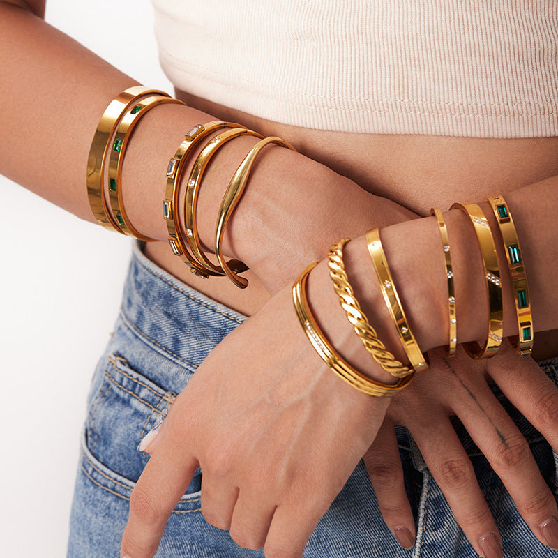 Women's Fashion Retro Titanium Steel Bracelet Brand: aeac