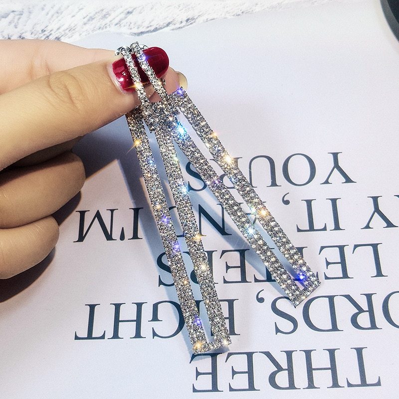 Long square hypoallergenic diamond earrings Brand: aeac
