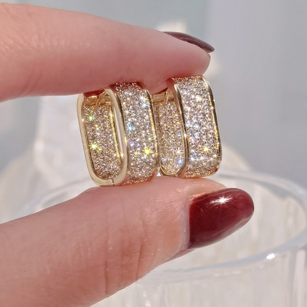 Simple Entry Lux Micro Inlaid Zircon Ear Clip Brand: aeac