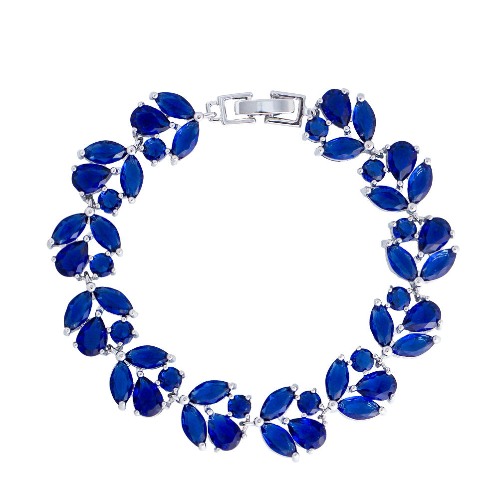 Copper Inlaid Zircon Flower Bracelet Brand: aeac
