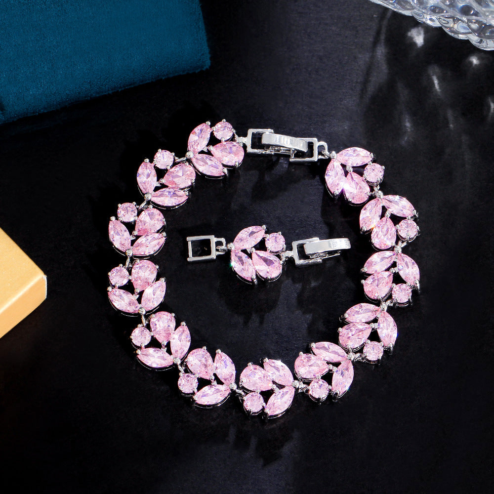 Copper Inlaid Zircon Flower Bracelet Brand: aeac