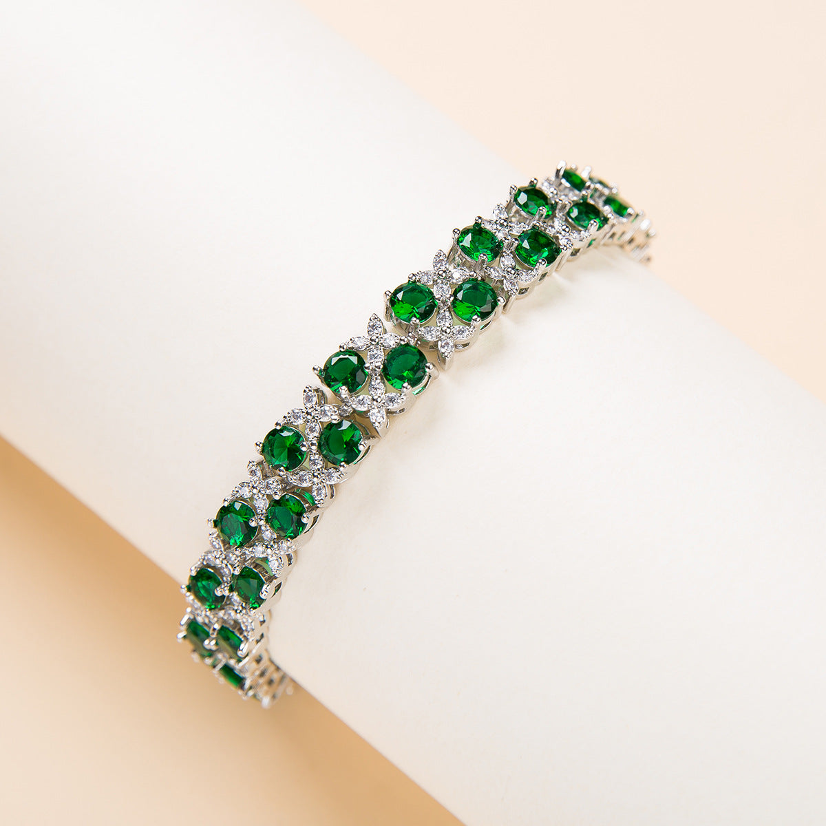 Lvzuan Copper Bracelet Women's European And American Minority Fashion Brand: aeac