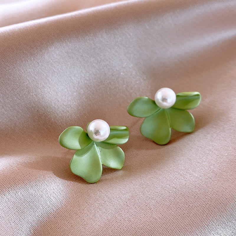 S925 Women's Silver Needle Pearl Petal Earrings Brand: aeac