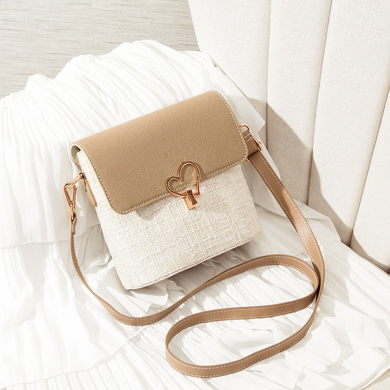 The New Trendy Wild One-shoulder Messenger Bag Fashion Brand: aeac