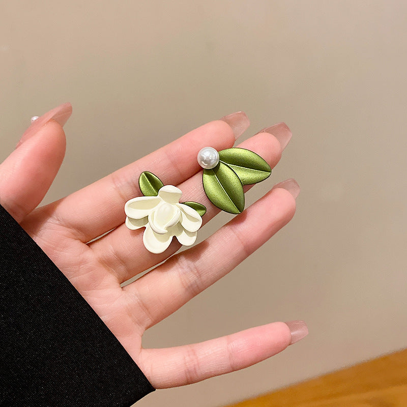 925 Silver Needle Asymmetric Pearl Earrings Female Brand: aeac