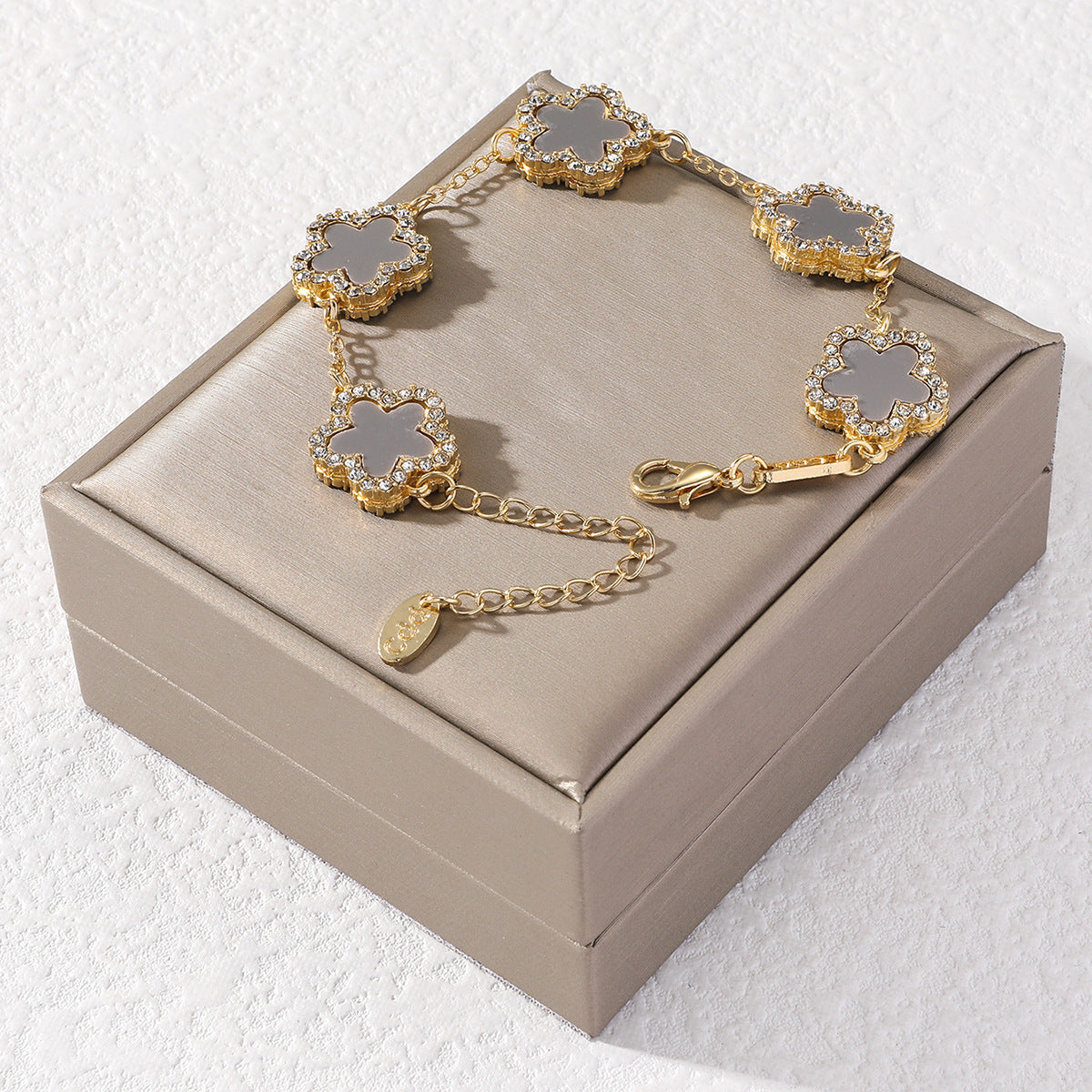 Diamond Star Petal Bracelet – Elegant Fashion Temperament Jewelry for Women Brand: aeac