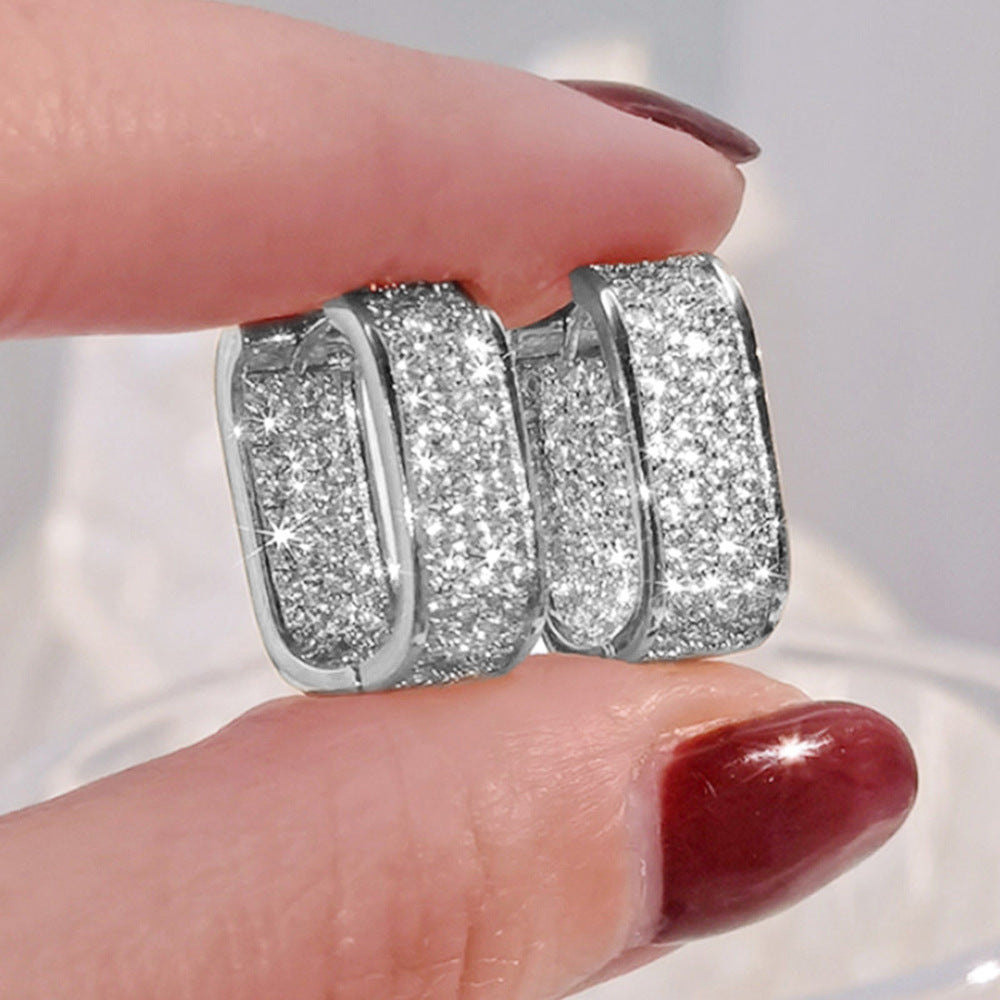 Simple Entry Lux Micro Inlaid Zircon Ear Clip Brand: aeac