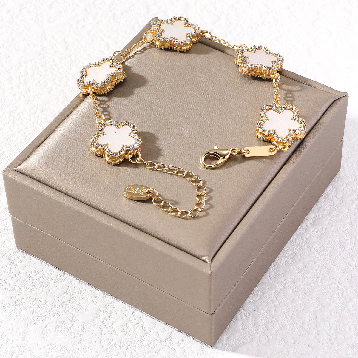 Diamond Star Petal Bracelet – Elegant Fashion Temperament Jewelry for Women Brand: aeac