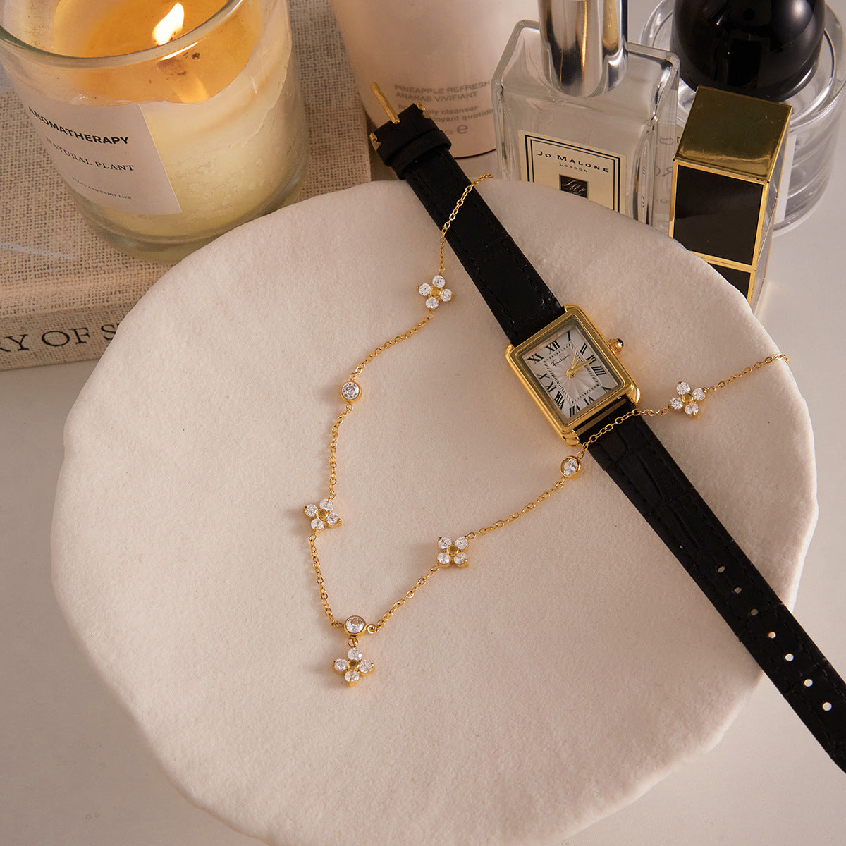 Titanium Steel Zircon Four Leaf Clover Necklace Brand: aeac