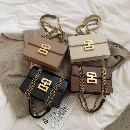 New European And American Retro Handbags Fashion Chain Small Square Bag Brand: aeac
