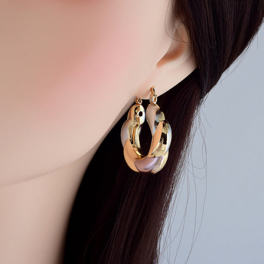 Niche Exaggerated Golden Flower Stud Earrings Brand: aeac