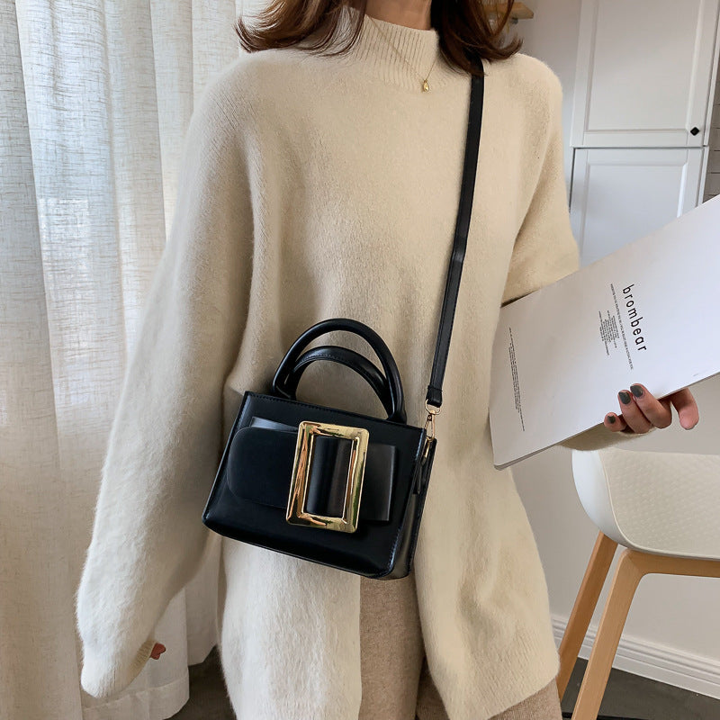 New pu all-match fashion one-shoulder messenger bag Brand: aeac