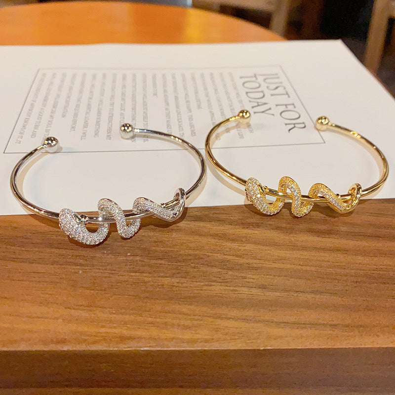 Fashionable Versatile Wrap Bracelet With An Adjustable Opening Brand: aeac