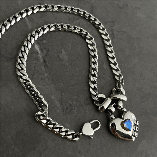 Heart Sweater Necklace Brand: aeac