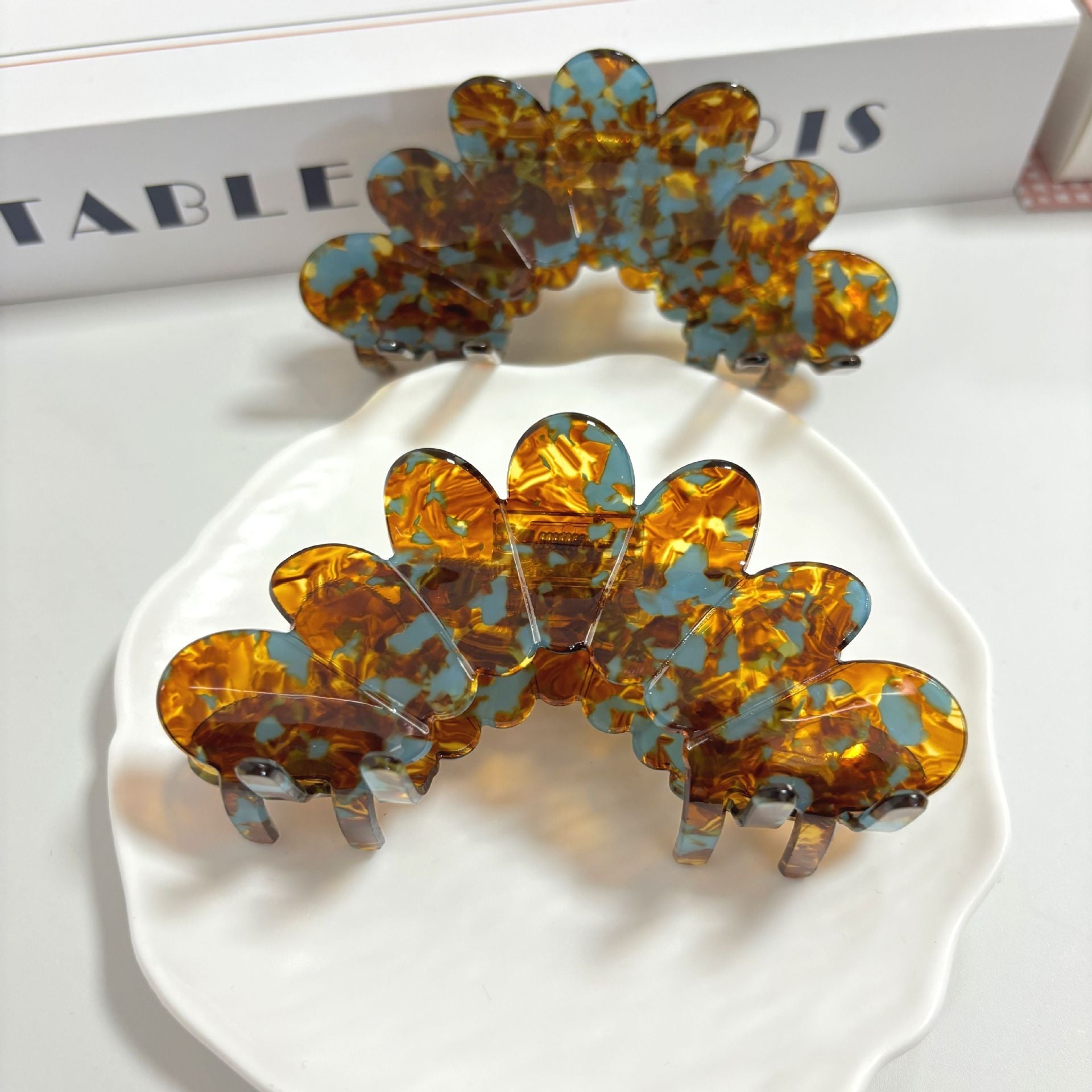 Petal Large Grip Updo Hair Accessories Hair Accessories Saharakart