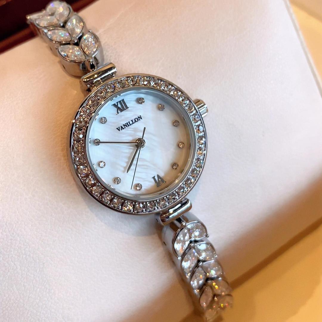 Women's Watch Mermaid Bracelet Watch Brand: aeac