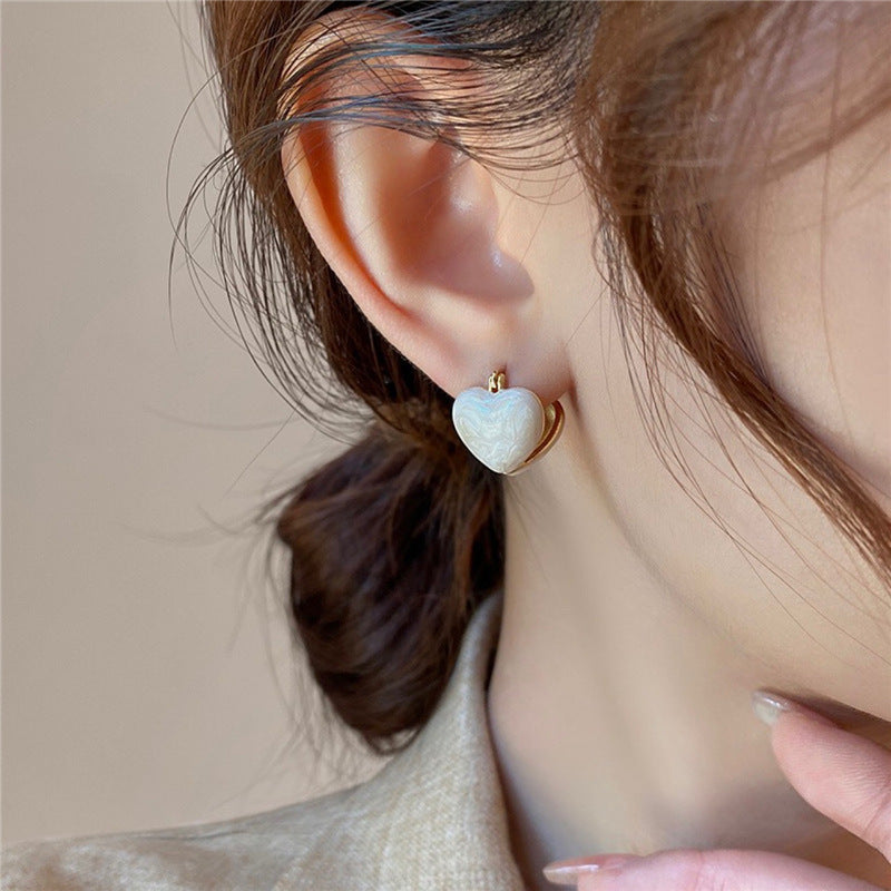 Retro Dripping Oil Love Heart Stud Earrings Brand: aeac