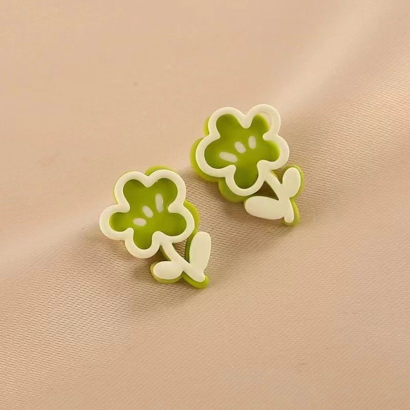 White Flower Summer Earrings Asymmetric Eardrops Brand: aeac