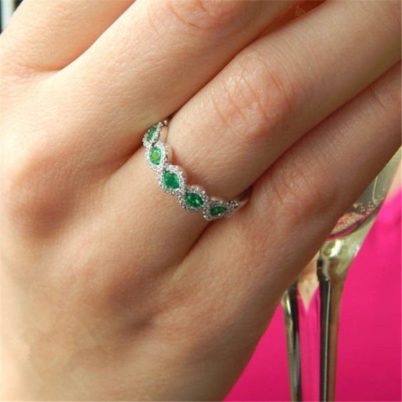 New micro-set ruby engagement ring Europe and the new grandmother green zircon strip Brand: aeac
