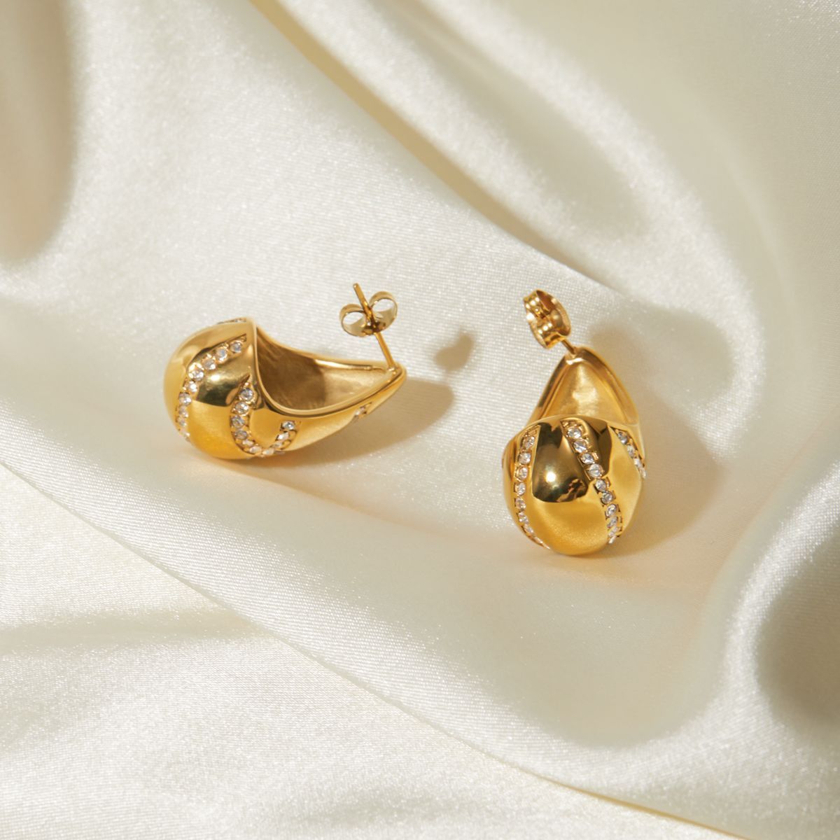 Linnea Gold Earrings Brand: aeac