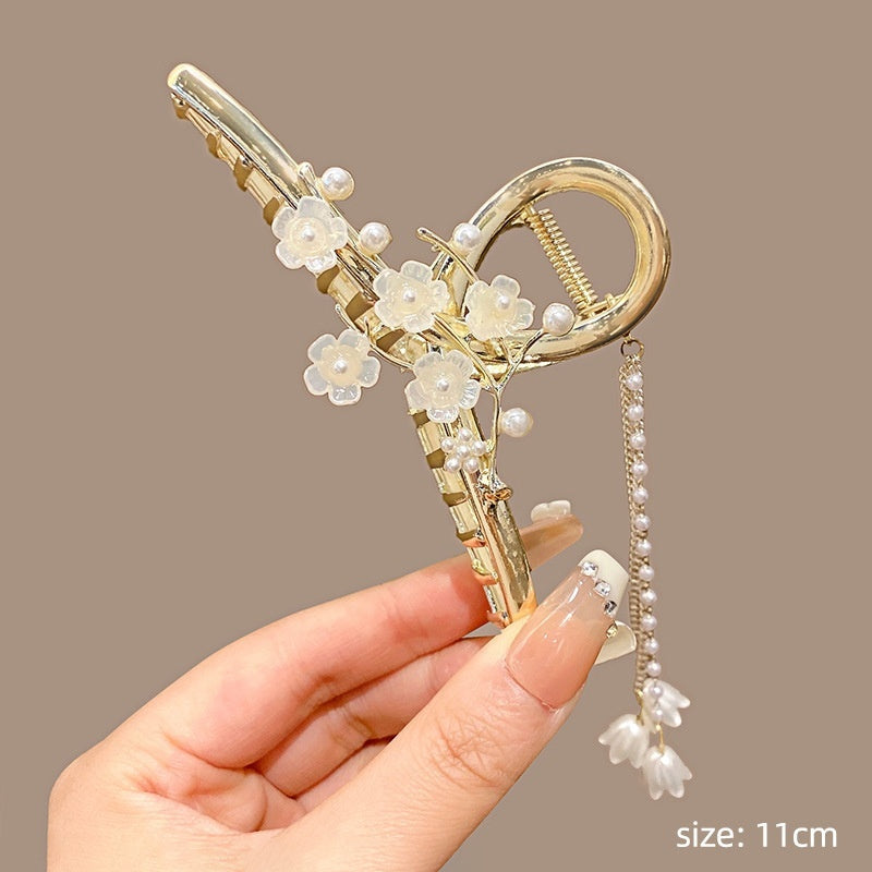 Women's Fashion Large Butterfly Tassel Barrettes Brand: aeac