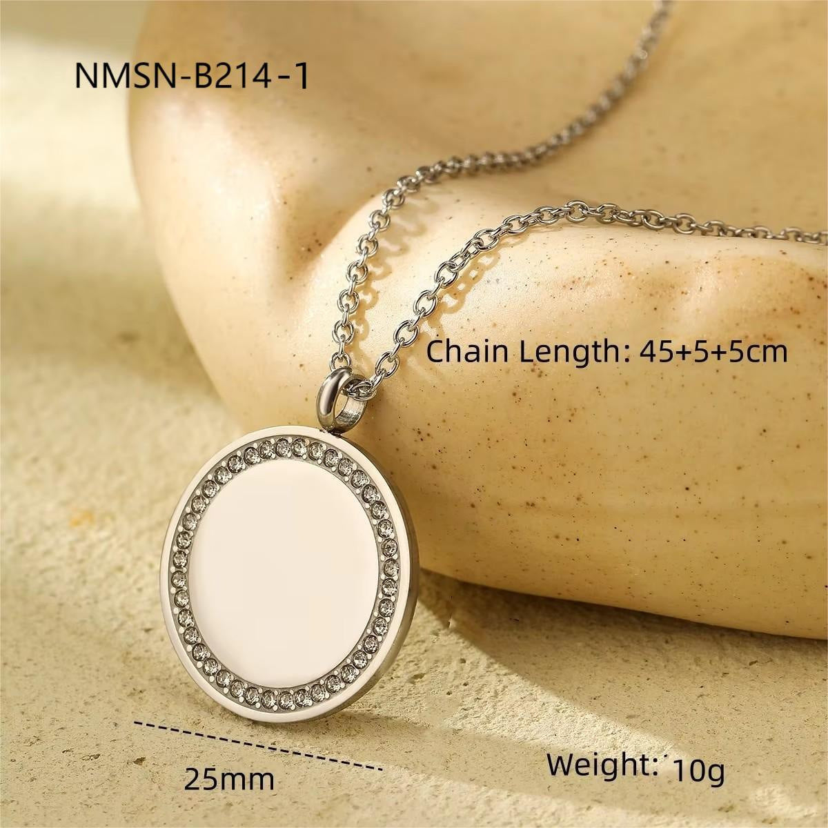 Geometric Circular Heart-shaped Diamond Inlaid Titanium Steel Necklace Brand: aeac