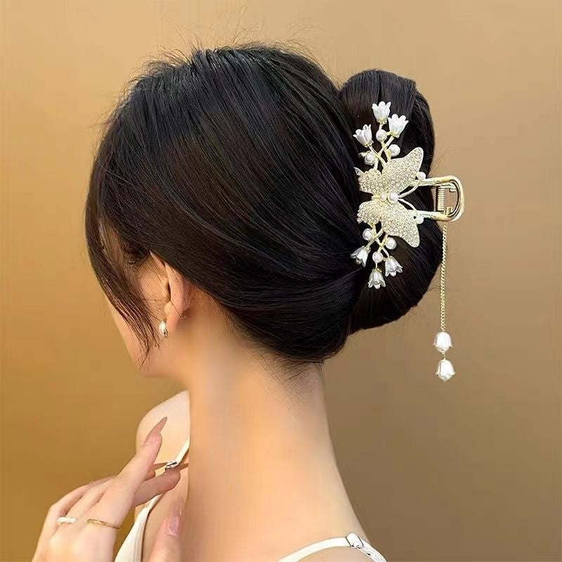 Women's Fashion Large Butterfly Tassel Barrettes Brand: aeac
