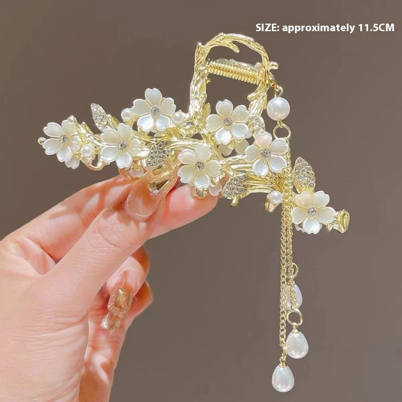 Women's Fashion Large Butterfly Tassel Barrettes Brand: aeac