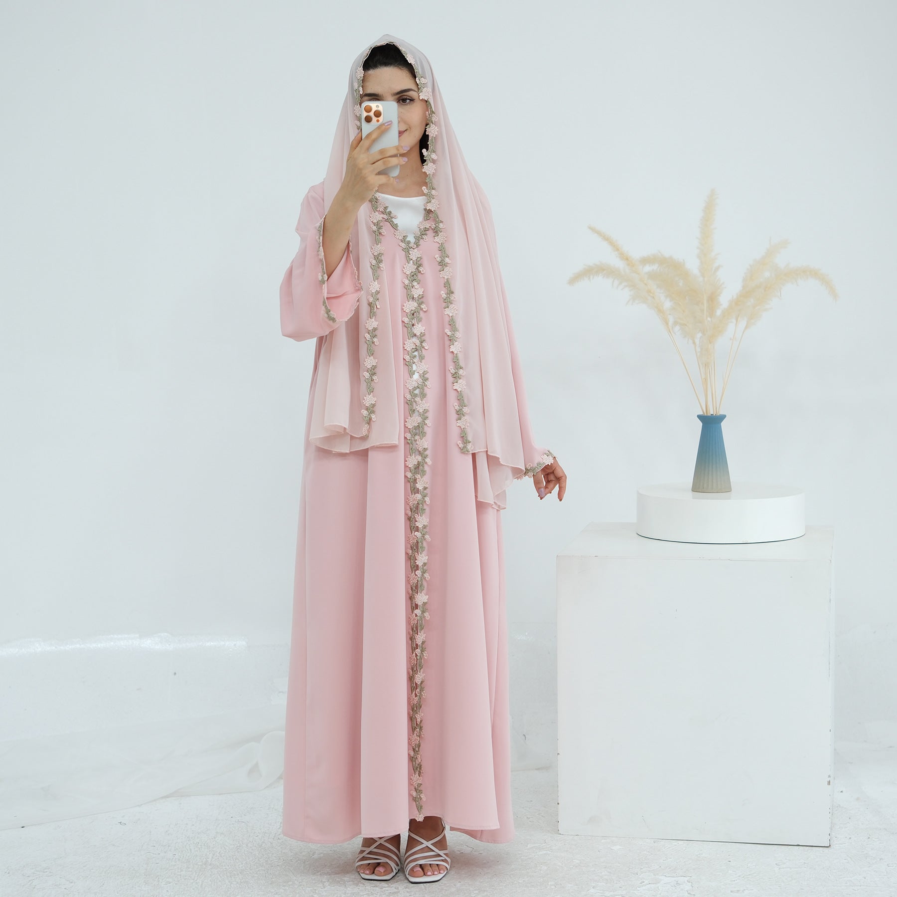 Embroidered Flower Stitching Cardigan Headscarf Brand: aeac