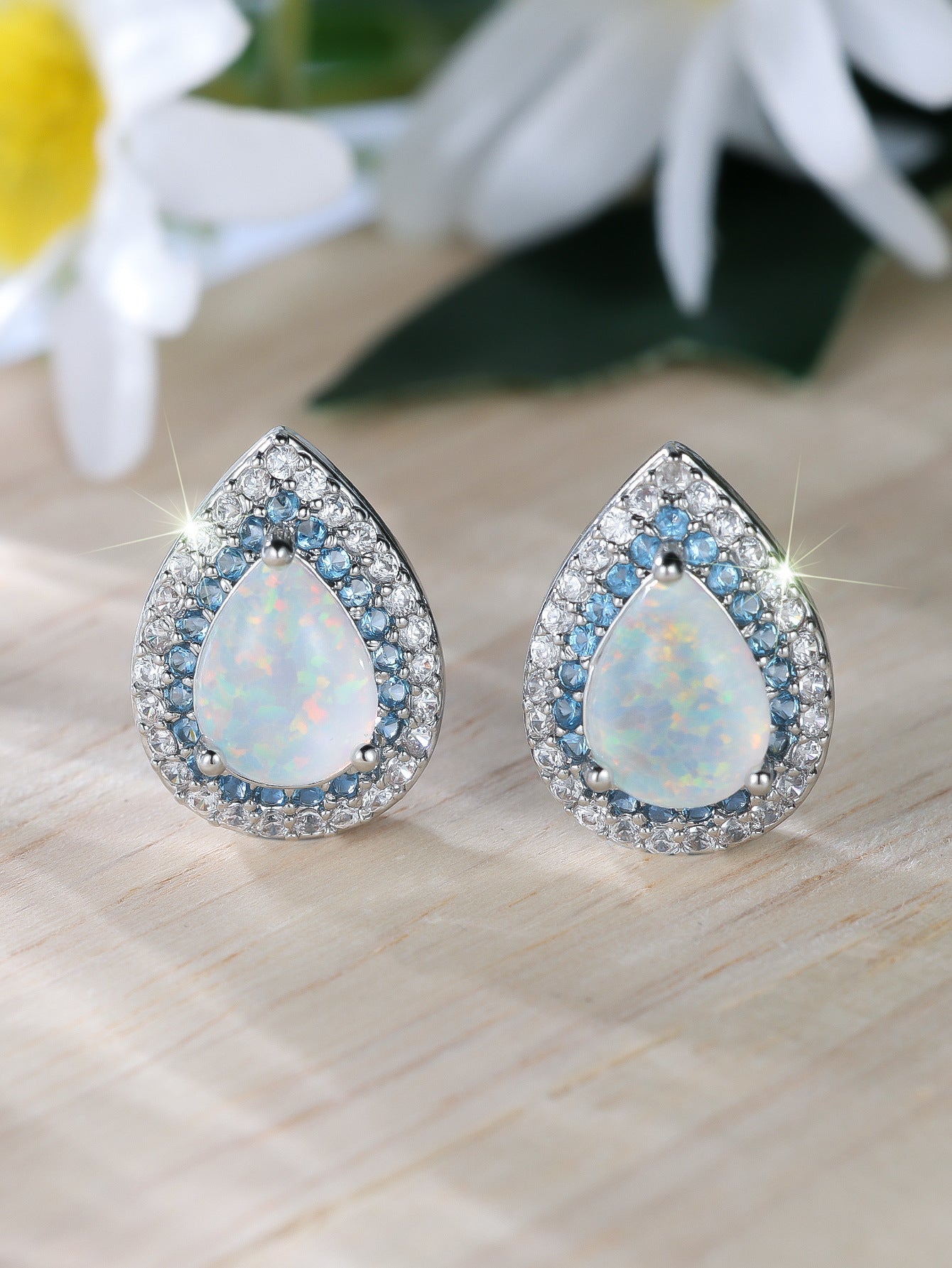Water Drop White Opal Edge Blue White Ear Studs Personalized Minority Expensive Light Luxury Brand: aeac
